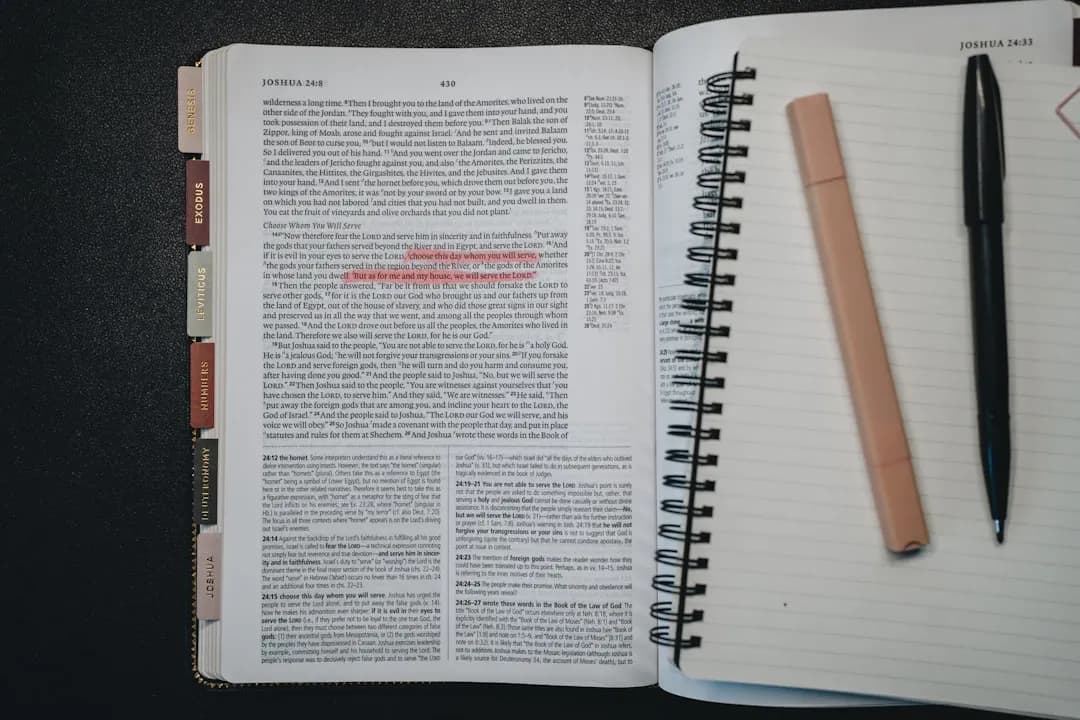 Bijbelleesrooster 2026 — Lees de hele bijbel in een jaar